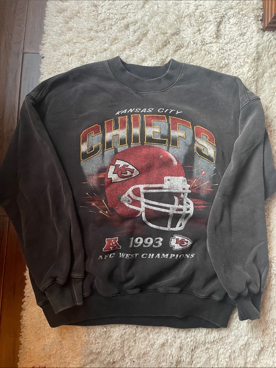 Abercrombie & Fitch Tops - Abercrombie & Fitch Black Kansas City Chiefs Graphic Crewneck Medium